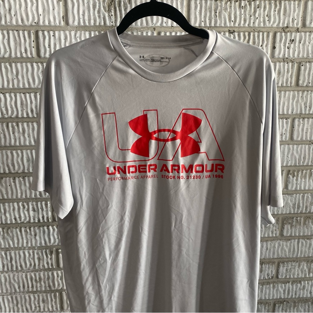 Under Armour Gray and Red Short Sleeve Tshirt
